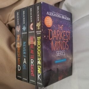 The Darkest Minds Series Box Set